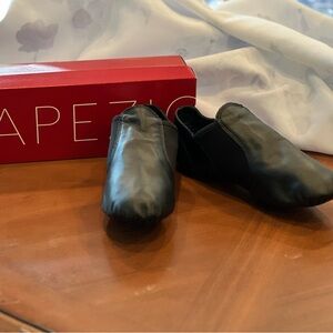 Capezio E-Series Slip-on Jazz Shoe